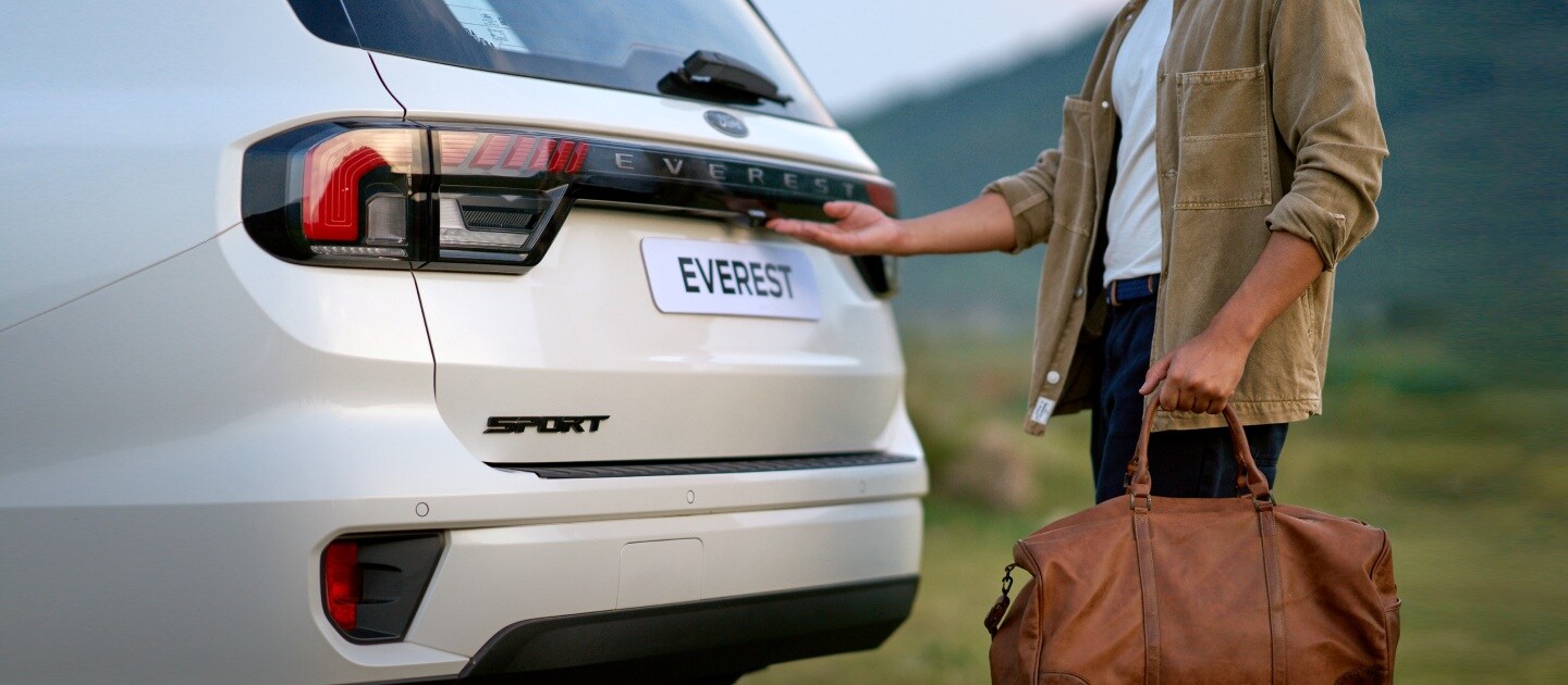 Let’s find your next Ford Everest