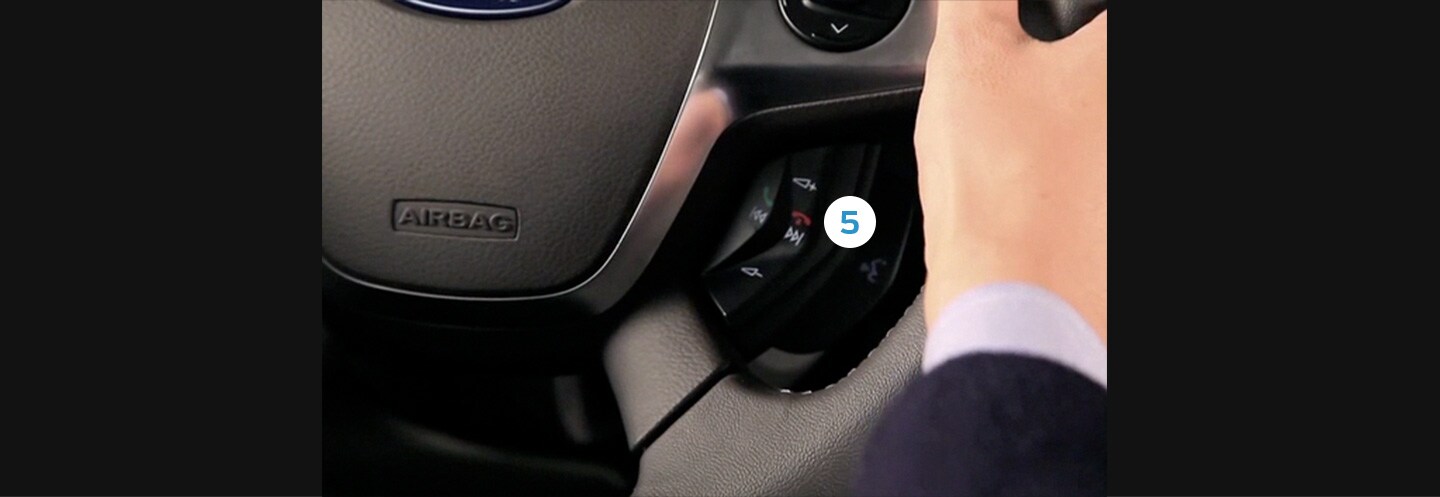 How to call a phone contact